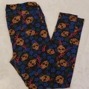 Lularoe tc sugar skulls day of the dead leggings